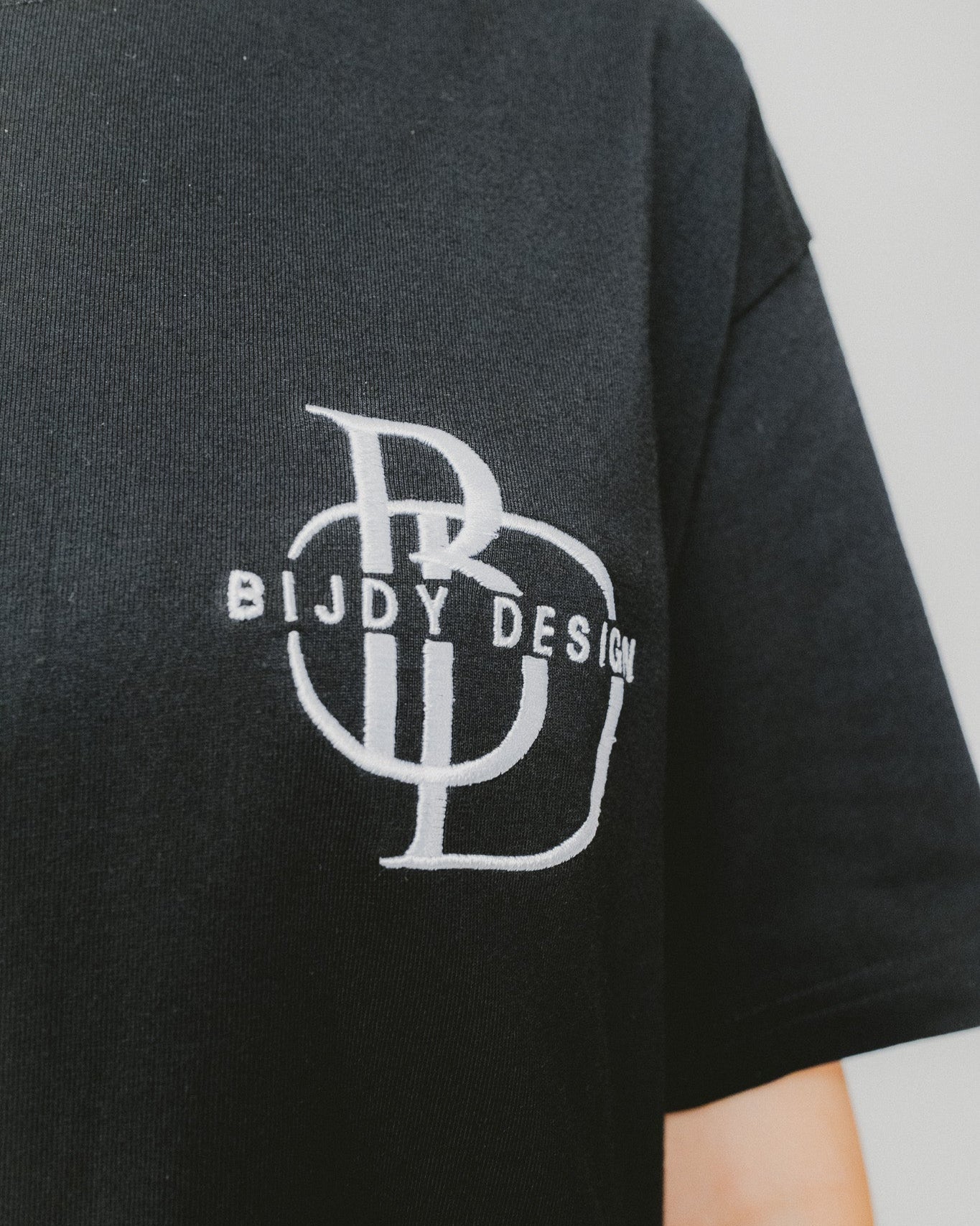 Bijdy Classic fit T-shirt Zwart